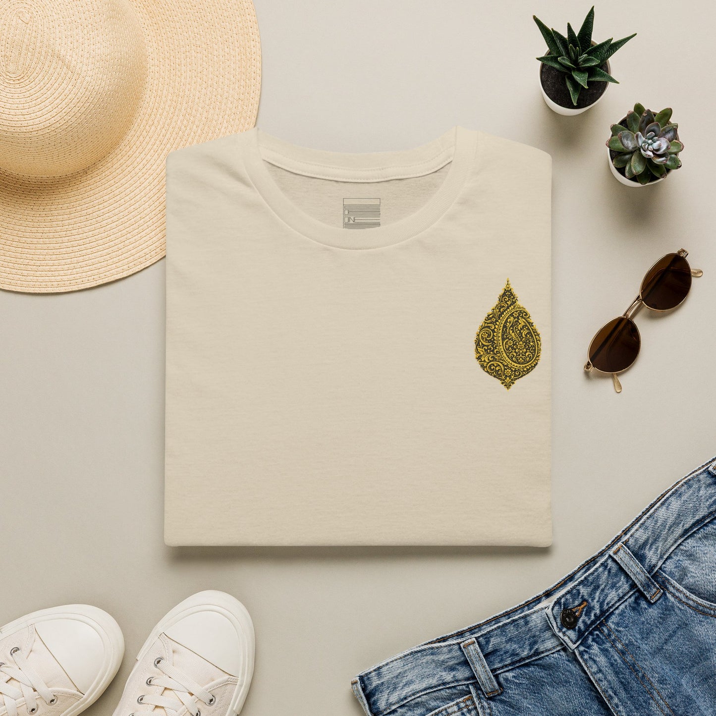 Golden Paisley of Persia - Tee