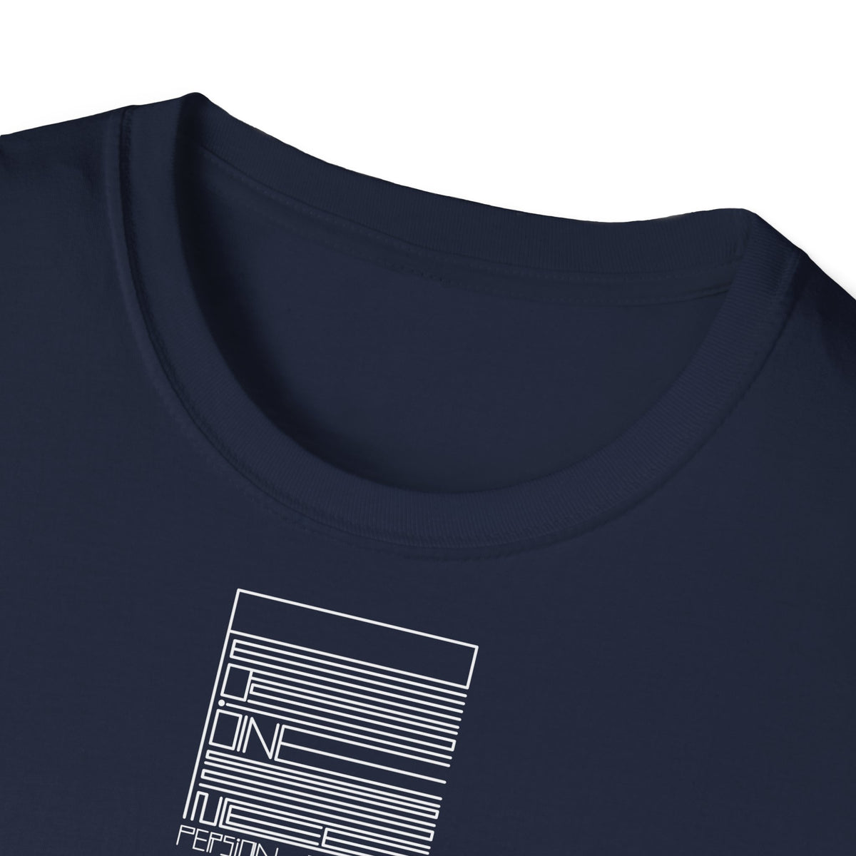 Navy – PEssence Tee – close-up