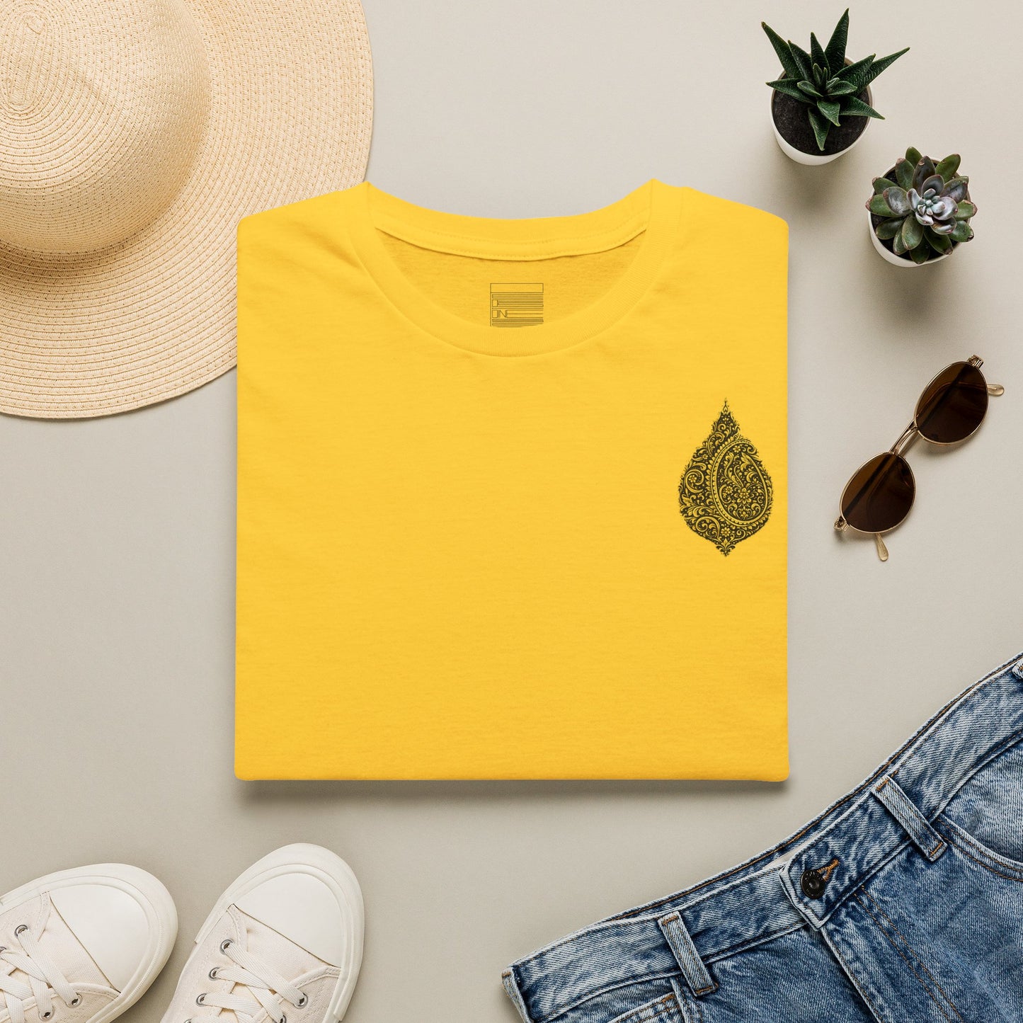 Golden Paisley of Persia - Tee