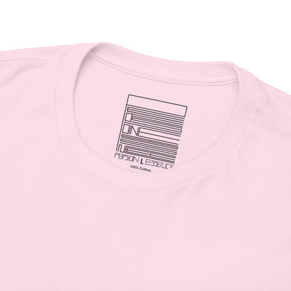 Light Pink – Otter on AbAli Tee – close-up