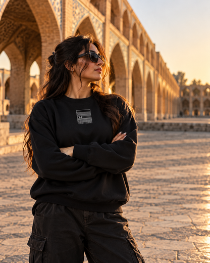 Black – Isfahan Drifters Sleeve – worn by model