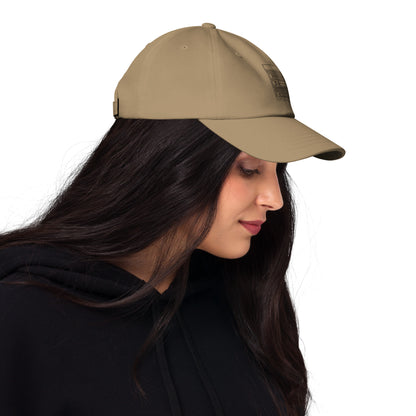 Khaki – PEssence Black Cap – right view