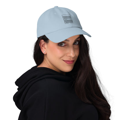 Light Blue – PEssence Black Cap – front view