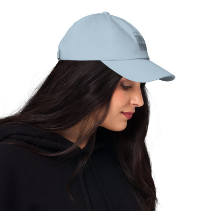 Light Blue – PEssence Black Cap – right view