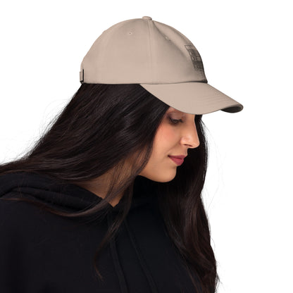Stone – PEssence Black Cap – right view